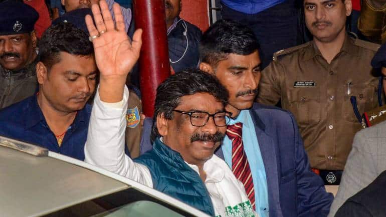 Jharkhand Politics: 'गलत सलाहकारों के चलते हेमंत सोरेन को जाना पड़ा जेल' JMM के वरिष्ठ नेता ने ये क्या कह डाला?