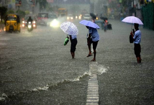Weather Update: दिल्ली से UP तक बढ़ी ठंड, कई राज्यों में बारिश आसार, जानें देश भर के मौसम का हाल Weather Update: दिल्ली से UP तक बढ़ी ठंड, कई राज्यों में बारिश आसार, जानें देश भर के मौसम का हाल