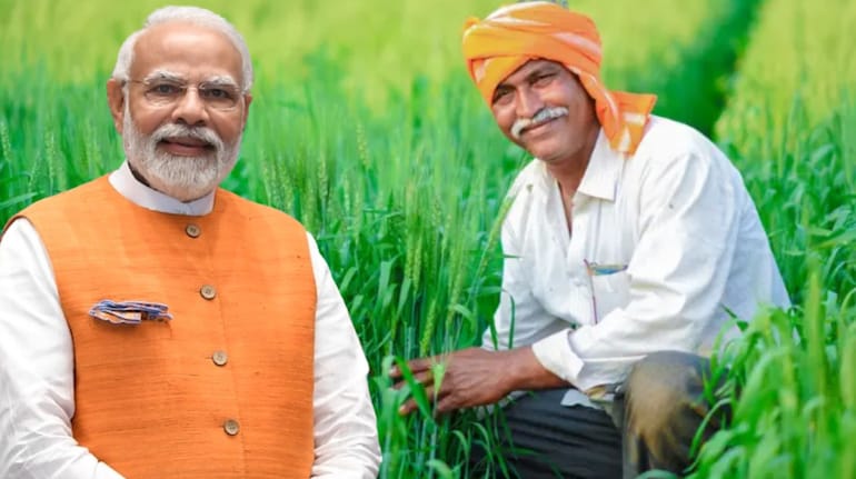 Budget 2025: बजट में पीएम किसान का पैसा बढ़कर होगा 10,000 रुपये! सरकार बजट  में करेगी ऐलान? - budget 2025 pm kisan samman nidhi amount will be 10000 in  budget pm modi government | Moneycontrol Hindi