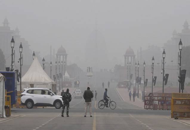 Weather Update: UP में मौसम फिर लेगा U टर्न, पहाड़ों में बर्फबारी, जानिए दिल्ली-हरियाणा में मौसम का हाल Weather Update: UP में मौसम फिर लेगा U टर्न, पहाड़ों में बर्फबारी, जानिए दिल्ली-हरियाणा में मौसम का हाल