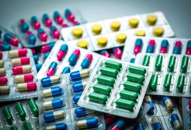 Antibiotics: क्या होती हैं एंटीबायोटिक्स दवाएं, क्यों बढ़ रहा है चलन, जानिए कैसे करें सेवन