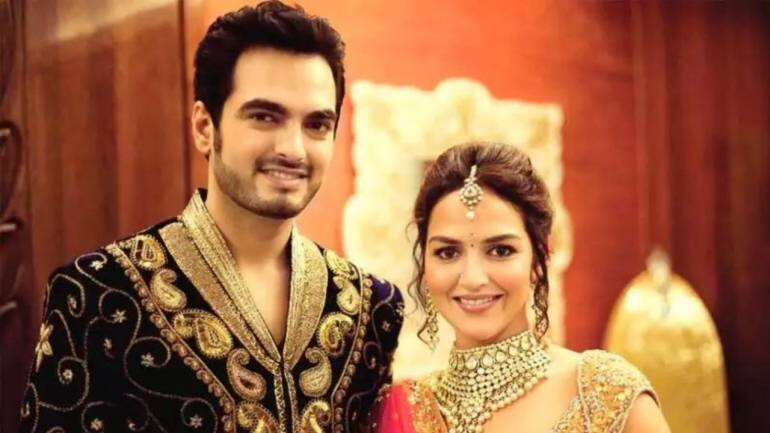 Esha Deol पति होने जा रहीं अलग, शादी के 11 साल बाद लिया ये फैसला Esha Deol पति होने जा रहीं अलग, शादी के 11 साल बाद लिया ये फैसला