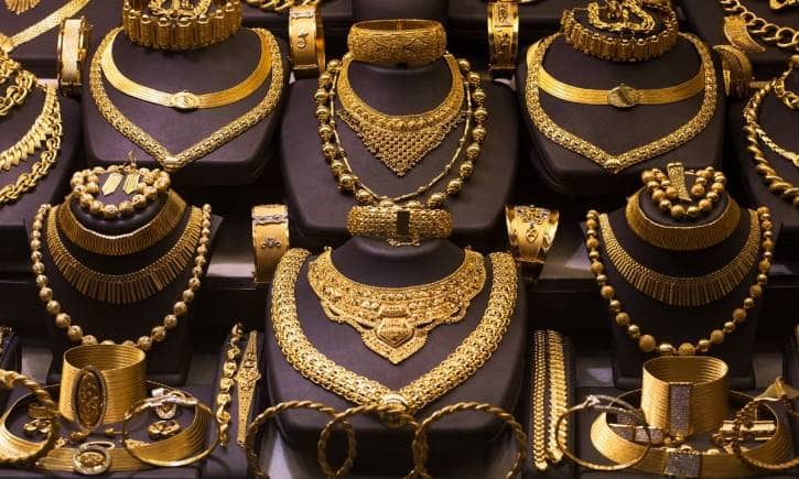 इंदौर में 900 रुपये महंगा हुआ सोना, क्या जल्द 65,000 को पास करेगा गोल्ड?