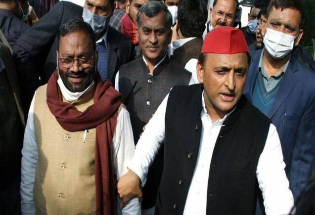 अखिलेश यादव को स्वामी प्रसाद मौर्य ने दिया झटका, छोड़ी समाजवादी पार्टी, MLC पद से भी दिया इस्तीफा