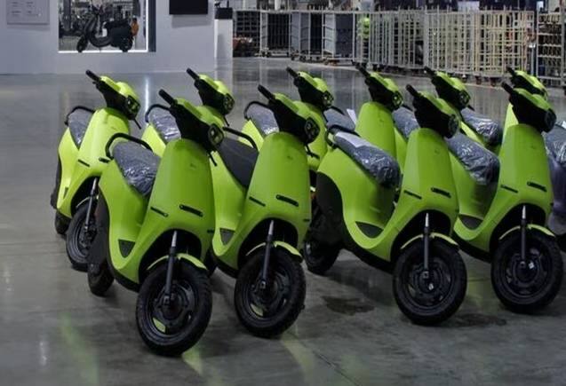 Electric 2-Wheeler: इलेक्ट्रिक दोपहिया और तिपहिया वाहनों को खरीदने के लिए सरकार से मिलेंगे पैसे, ऐसे उठाएं फायदा Electric 2-Wheeler: इलेक्ट्रिक दोपहिया और तिपहिया वाहनों को खरीदने के लिए सरकार से मिलेंगे पैसे, ऐसे उठाएं फायदा