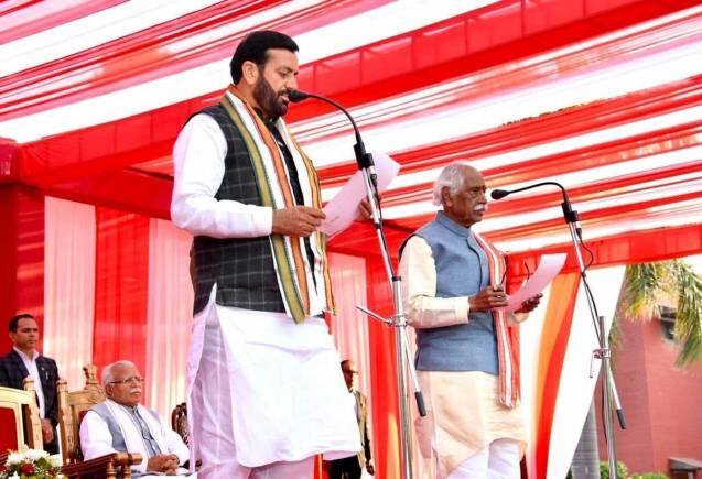 Haryana Floor Test: हरियाणा की नायब सिंह सैनी सरकार फ्लोर टेस्ट में पास, पक्ष में पड़े इतने वोट Haryana Floor Test: हरियाणा की नायब सिंह सैनी सरकार फ्लोर टेस्ट में पास, पक्ष में पड़े इतने वोट