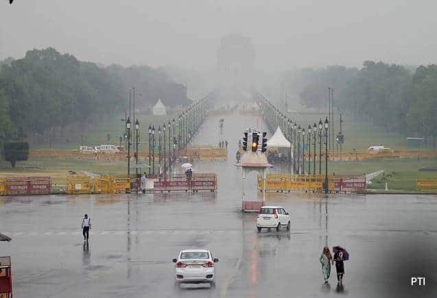 Weather Update: दिल्ली-NCR में बारिश, UP में बारिश और ओला का अलर्ट, जानिए अपने शहर में मौसम का हाल Weather Update: दिल्ली-NCR में बारिश, UP में बारिश और ओला का अलर्ट, जानिए अपने शहर में मौसम का हाल