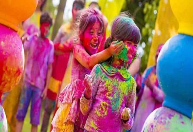 Holi Celebrations 2024: होली खेलते समय बच्चों की त्वचा का ऐसे रखें ध्यान, ये रहे शानदार टिप्स