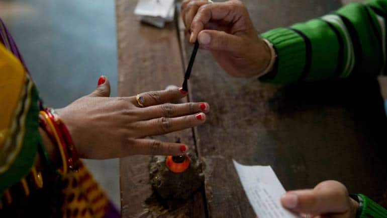 Lok Sabha Elections 2024: लोकसभा चुनाव की तारीख आ गई? UP में 6 से 7 चरण में हो सकती है वोटिंग, कुछ ऐसा होगा बाकी राज्यों का शेड्यूल