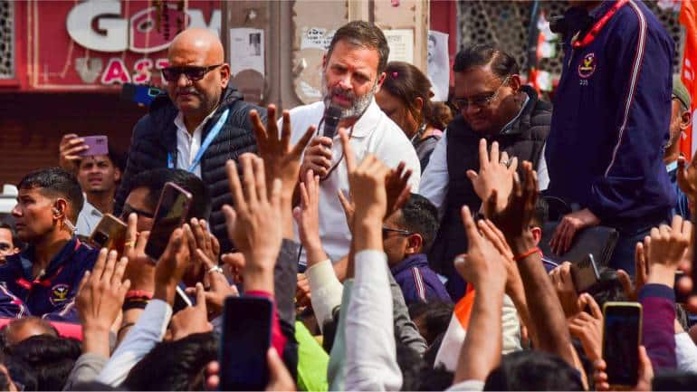 'मोबाइल देखें, जय श्री राम बोलें और भूख से मर जाएं' अब ये क्या बोल गए राहुल गांधी, बढ़ सकती हैं मुश्किलें