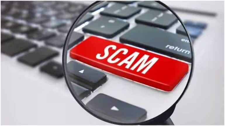 क्या आप भी ज्यादा रिटर्न का दावा करने वाली स्कीम में निवेश कर रहे हैं? जानिए मुंबई के इस चार्टर्ड अकाउंटेंट के साथ क्या हुआ