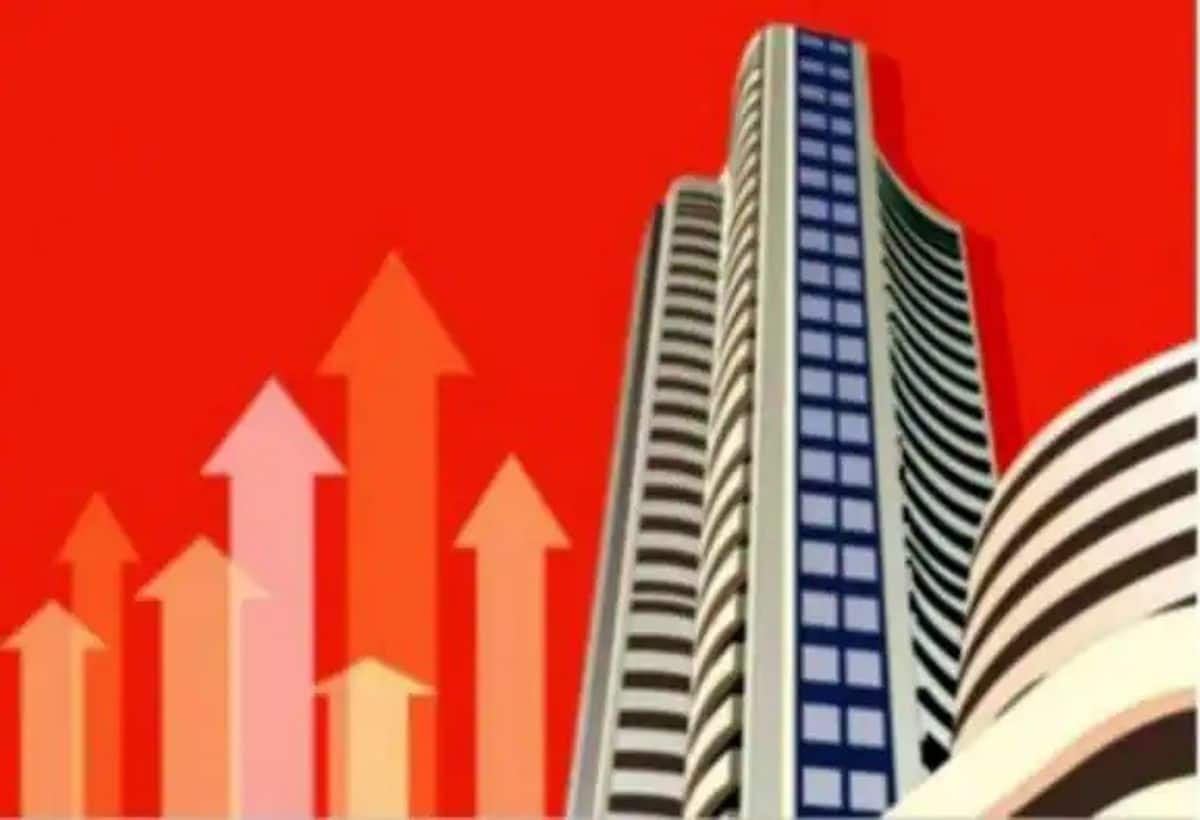 एक महीने में 12% से ज्यादा भागा ये स्टॉक, इंडिया रेटिंग्स ने भी दी पॉजिटिव रेटिंग, क्या है आपके पास?