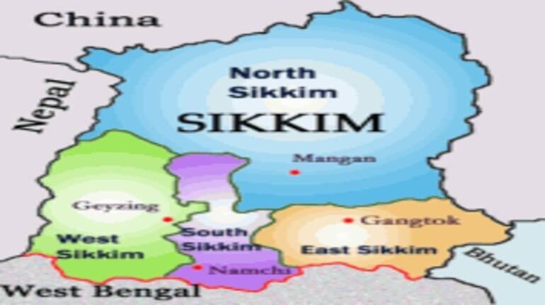 Lok Sabha Elections 2024: सिक्किम में आने वाले हफ्तों में चढ़ेगा राजनीतिक पारा, जानिए राज्य की इकलौती सीट का समीकरण Lok Sabha Elections 2024: सिक्किम में आने वाले हफ्तों में चढ़ेगा राजनीतिक पारा, जानिए राज्य की इकलौती सीट का समीकरण