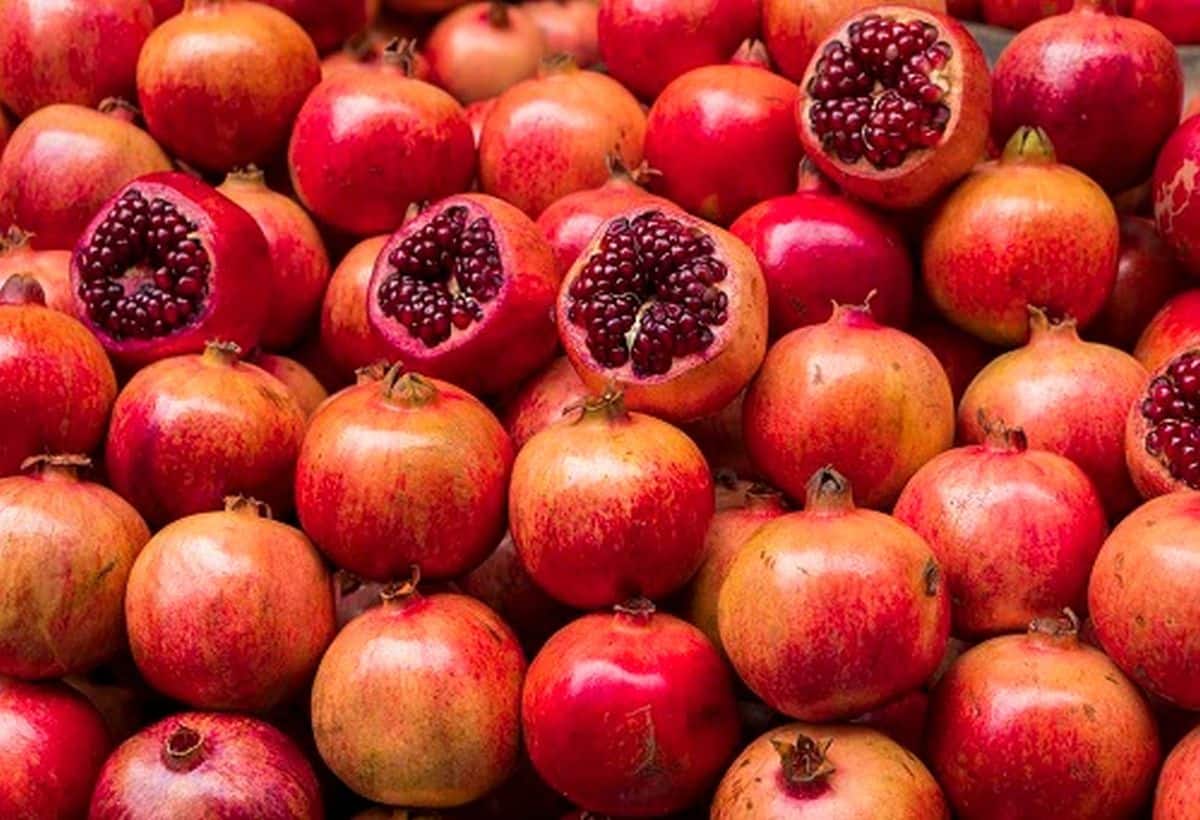 Pomegranate for Diabetes: रोजाना खाएं अनार, Blood Sugar रहेगा कंट्रोल, दिल के लिए है फायदेमंद