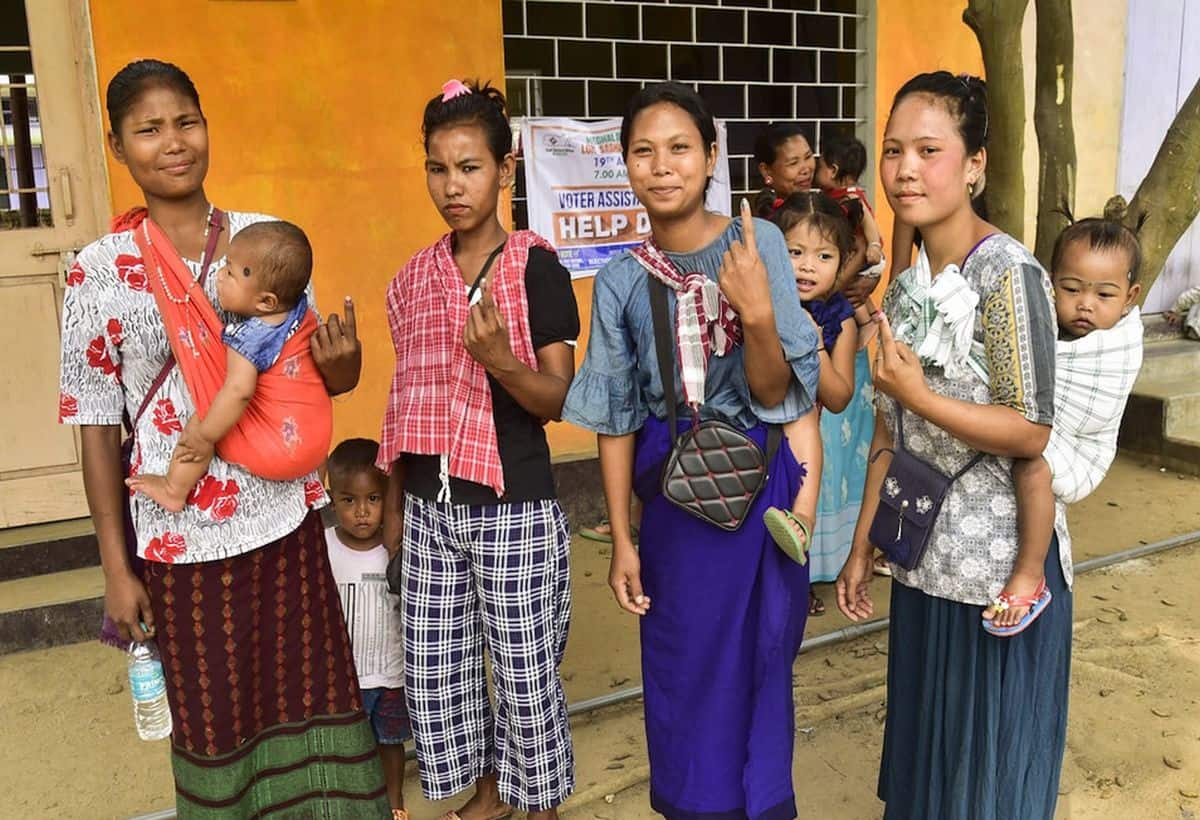 Loksabha Election: 21 राज्यों की 102 सीटों पर डाले जा रहे वोट, जानें- मतदान से जुड़ी 10 बड़ी बातें