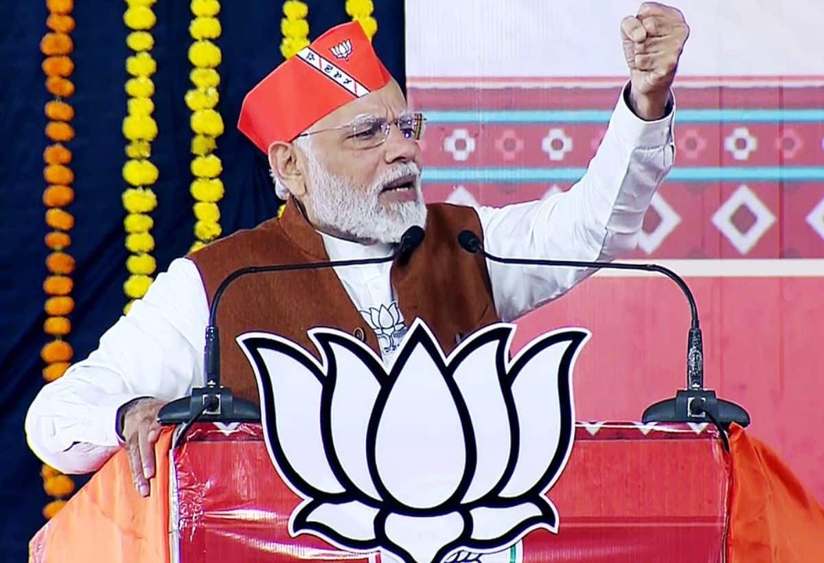 Lok Sabha Election 2024: कर्नाटक के बेगलावी में कांग्रेस पर बरसे पीएम मोदी, कहा – शहजादे को मुगलों के अत्याचार याद नहीं आते