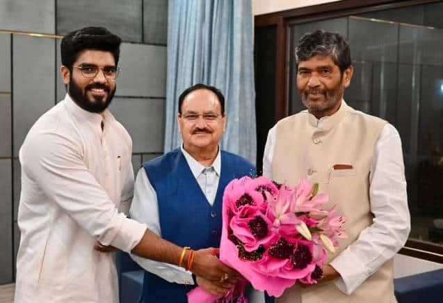 Lok Sabha Elections 2024: बिहार में BJP को बड़ी राहत, पशुपति पारस ने NDA उम्मीदवारों के समर्थन का किया ऐलान