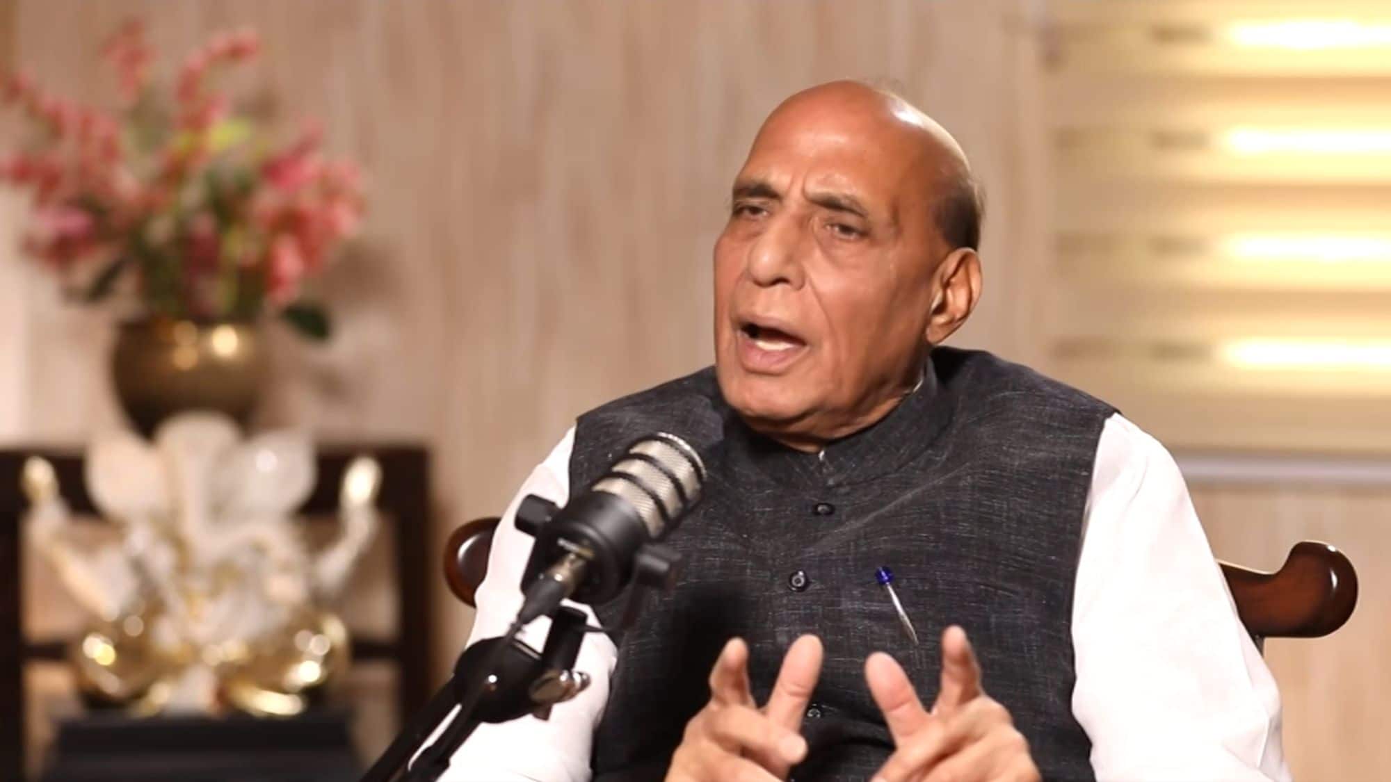 Lok Sabha Election 2024: 'कर्नाटक में 28 की 28 सीट जीतेंगे' दक्षिण भारत में BJP के लिए राजनाथ सिंह ने की ये भविष्यवाणी Lok Sabha Election 2024: 'कर्नाटक में 28 की 28 सीट जीतेंगे' दक्षिण भारत में BJP के लिए राजनाथ सिंह ने की ये भविष्यवाणी