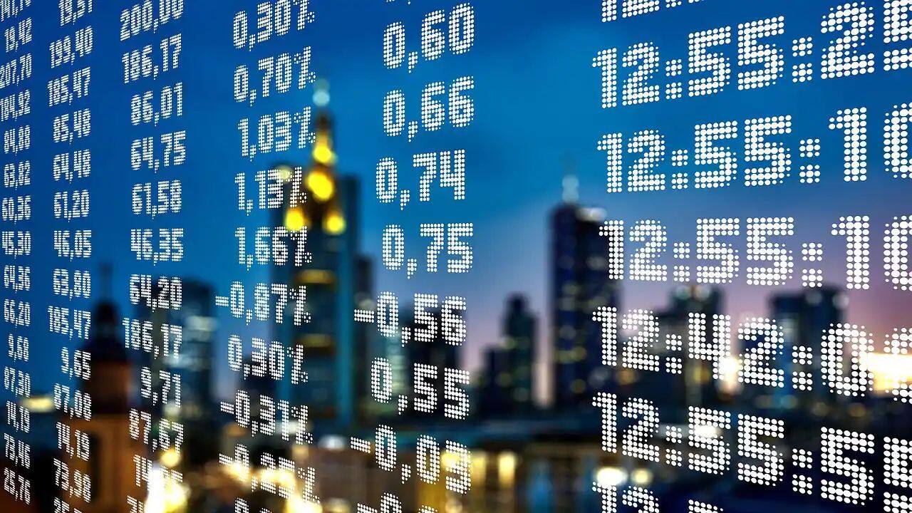 Buzzing Stocks: कोटक महिंद्रा बैंक से लेकर HUL तक, आज इंट्राडे में इन 10 शेयरों पर रखें नजर Buzzing Stocks: कोटक महिंद्रा बैंक से लेकर HUL तक, आज इंट्राडे में इन 10 शेयरों पर रखें नजर