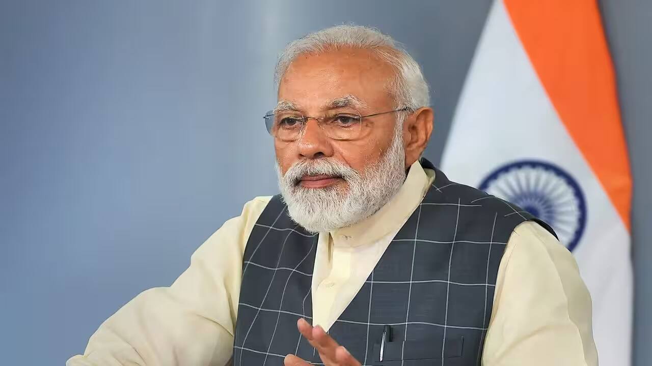 नई सरकार के पहले 100 दिन के एजेंडा की समीक्षा इस महीने कर सकती है मोदी सरकार: अधिकारी