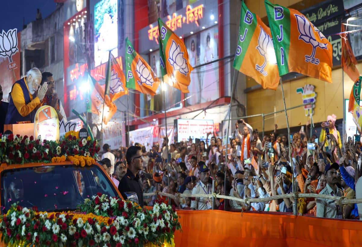 Lok Sabha Election 2024: पीएम मोदी के रोड शो में उमड़ा जनसैलाब, भीड़ देख एमपी के BJP कार्यकर्ता उत्साहित