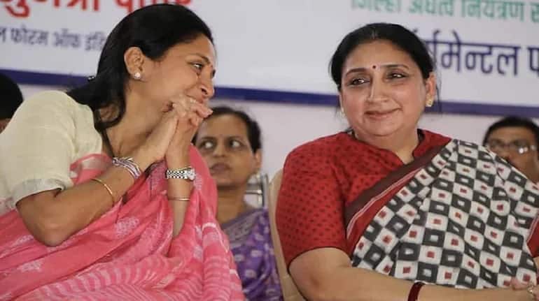 शरद पवार ने बारामती से पर्चा भरा, तो क्या वह अपनी बेटी और बहू के खिलाफ लड़ेंगे चुनाव?