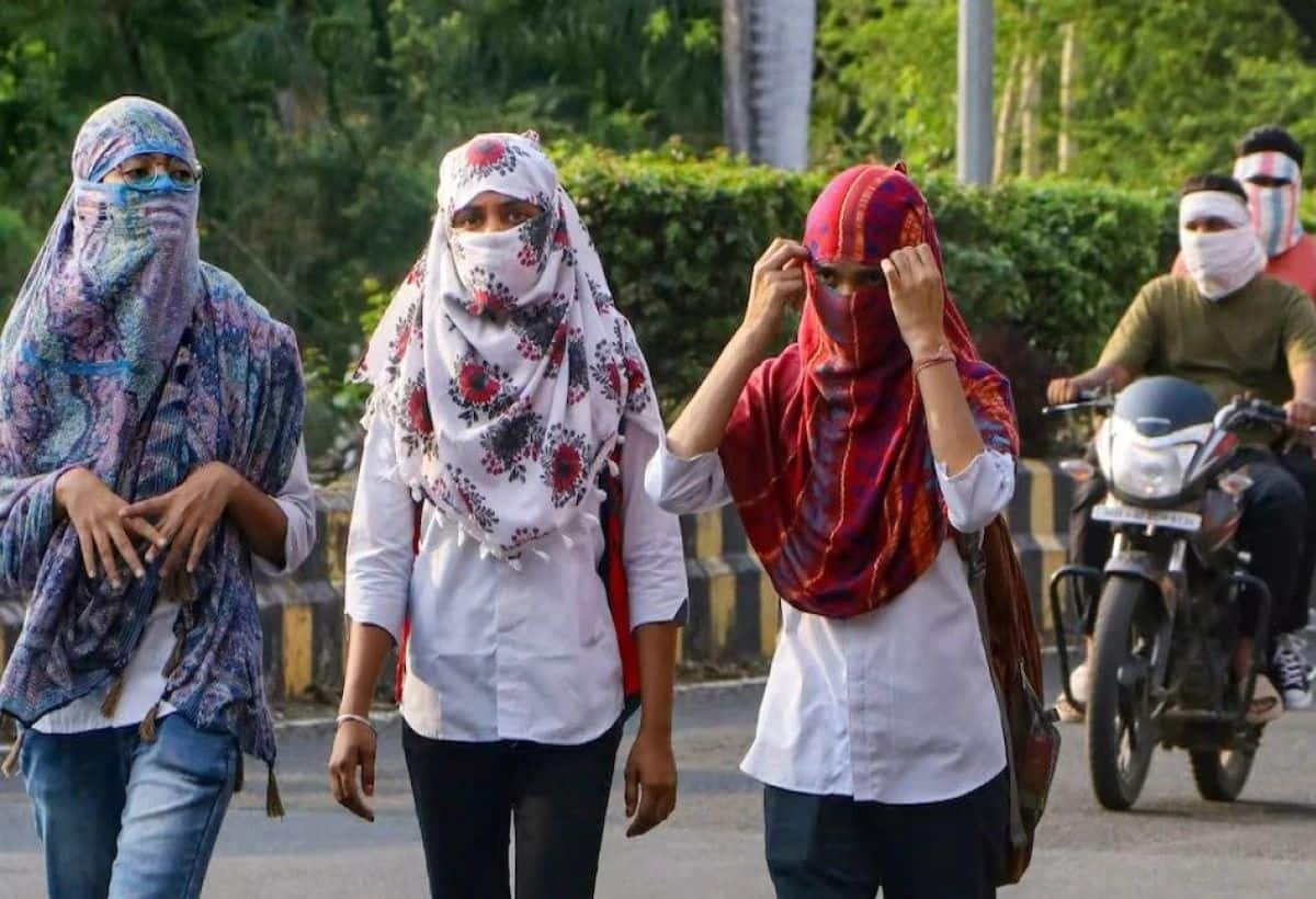 Weather Updates: दो राज्यों में लू का प्रकोप, इन राज्यों में भारी बारिश और ओला गिरने की आशंका Weather Updates: दो राज्यों में लू का प्रकोप, इन राज्यों में भारी बारिश और ओला गिरने की आशंका
