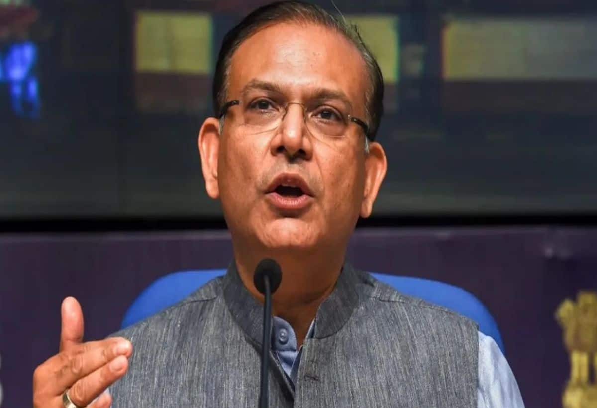 Jayant Sinha: न पार्टी के लिए किया प्रचार और न ही डाला वोट... BJP ने सांसद जयंत सिन्हा को भेजा कारण बताओ नोटिस