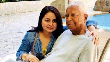 Lalu Family Feud: लालू परिवार में बढ़ा विवाद! रोहिणी के बाद तीन और बेटियों ने छोड़ा घर, दिल्ली रवाना