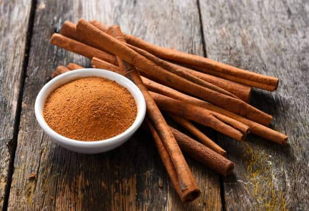 Diabetes: किचन में मौजूद ये सुपरफूड्स ब्लड शुगर का कर देंगे काम तमाम, ऐसे करें सेवन