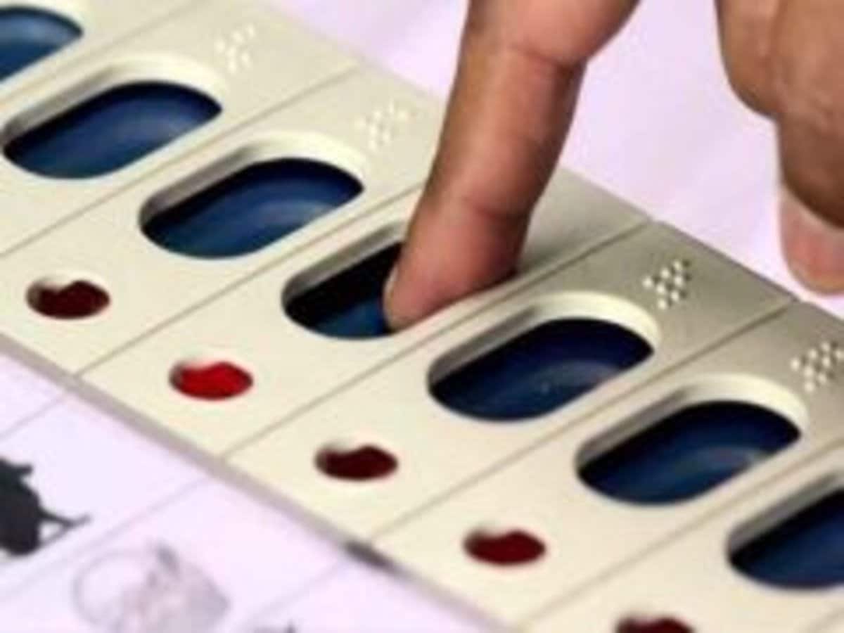 UP Lok Sabha Election 2024: 8 बार फर्जी मतदान करने वाला नाबालिग हिरासत में, फिर से पड़ेंगे वोट