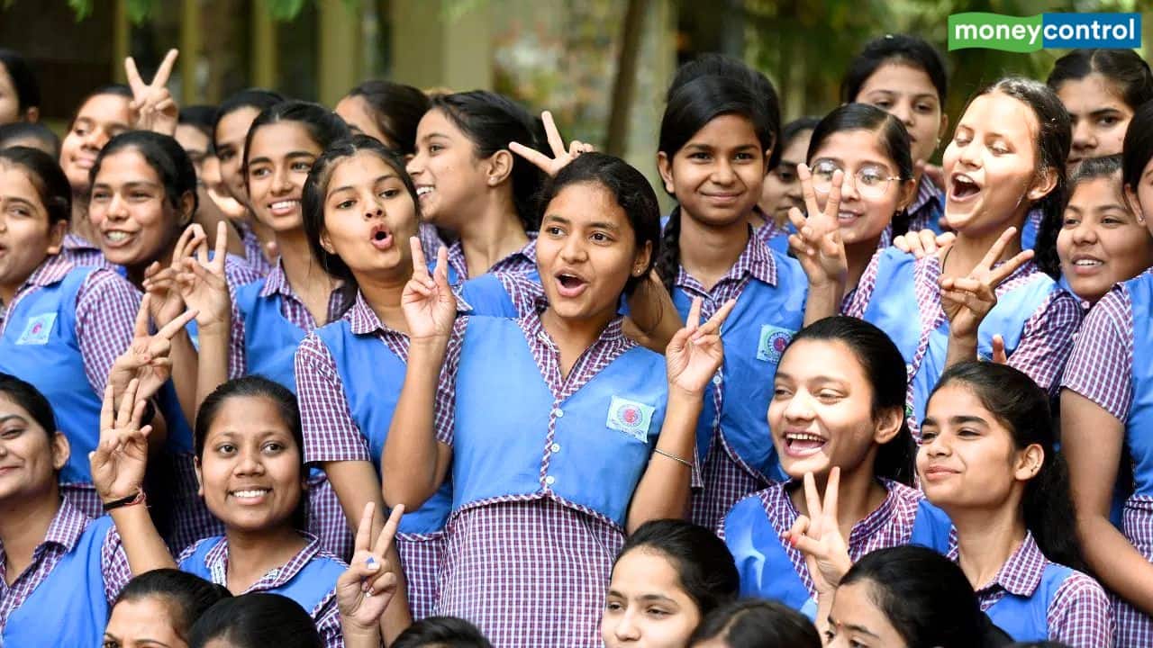 HP Board Class 10 and 12 Results 2025: जल्द आएगा हिमाचल बोर्ड का रिजल्ट, छात्र यहां चेक कर सकेंगे रिजल्ट