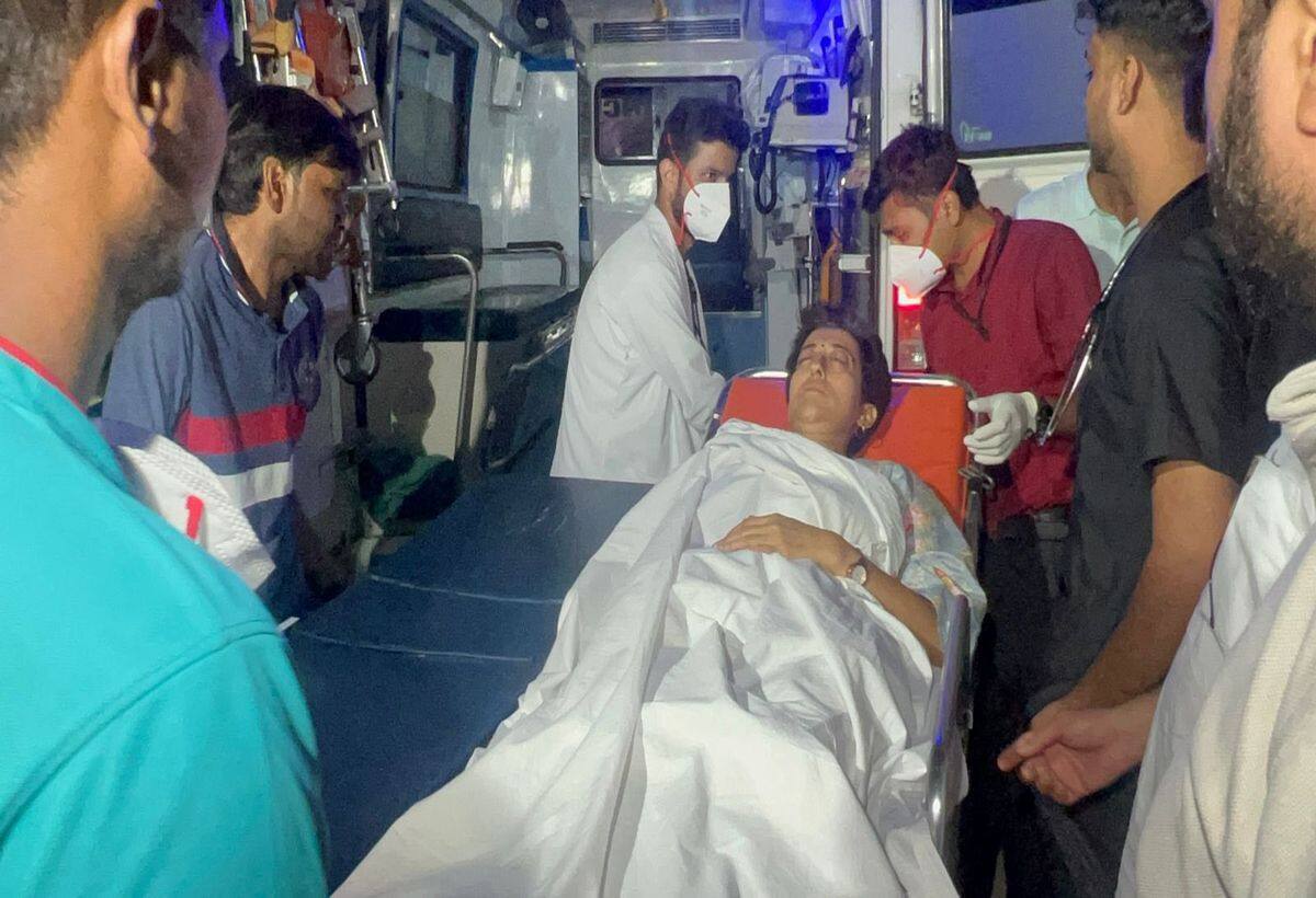 दिल्ली की मंत्री आतिशी का अनिश्चितकालीन अनशन समाप्त, तबीयत बिगड़ने के बाद अस्पताल में कराया गया भर्ती दिल्ली की मंत्री आतिशी का अनिश्चितकालीन अनशन समाप्त, तबीयत बिगड़ने के बाद अस्पताल में कराया गया भर्ती