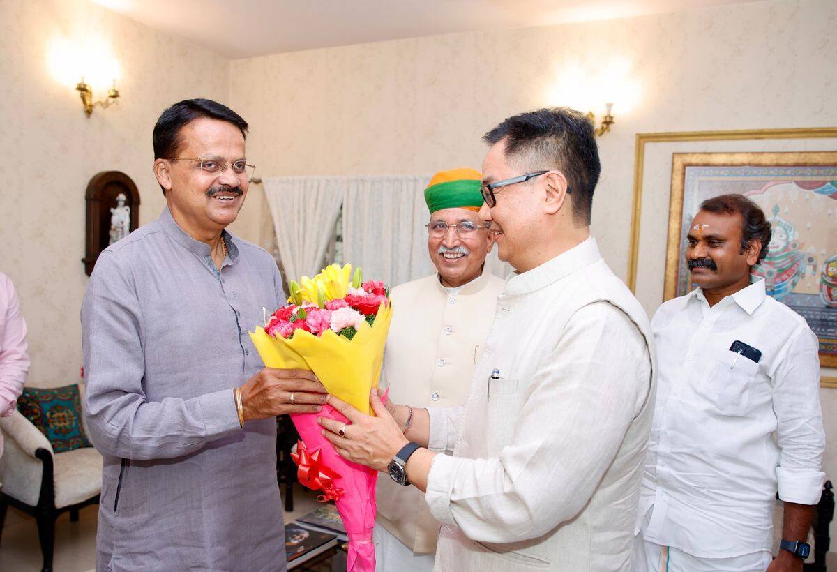 Parliament Session 2024: भर्तृहरि महताब बने 18वीं लोकसभा के प्रोटेम स्पीकर, सरकार और विपक्ष आमने-सामने