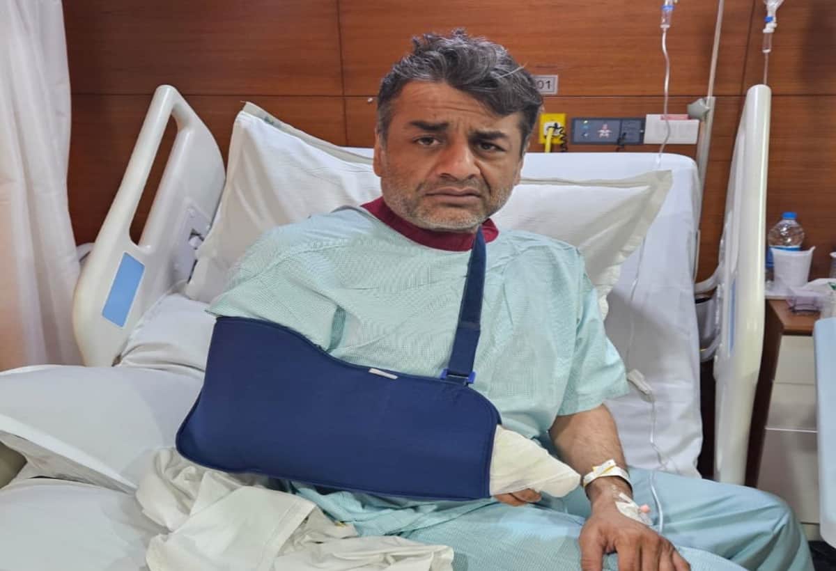 Lalit Modi के परिवार में बढ़ा संपत्ति को लेकर विवाद, भाई ने मां बीना पर लगाया मारपीट का आरोप Lalit Modi के परिवार में बढ़ा संपत्ति को लेकर विवाद, भाई ने मां बीना पर लगाया मारपीट का आरोप