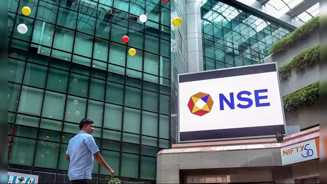 Nifty अगले 5 साल में दोगुना होकर पहुंचेगा 50000 के मार्क पर, एग्जिट पोल के बाद विदेशी निवेशकों की तुरंत वापसी की उम्मीद Nifty अगले 5 साल में दोगुना होकर पहुंचेगा 50000 के मार्क पर, एग्जिट पोल के बाद विदेशी निवेशकों की तुरंत वापसी की उम्मीद