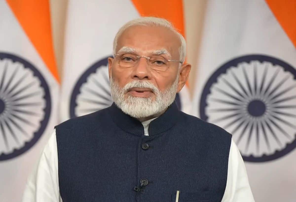 'यह बजट समाज के हर वर्ग को सशक्त करेगा'; पीएम मोदी ने वित्त मंत्री निर्मला सीतारमण की तारीफ में पढ़े कसीदे