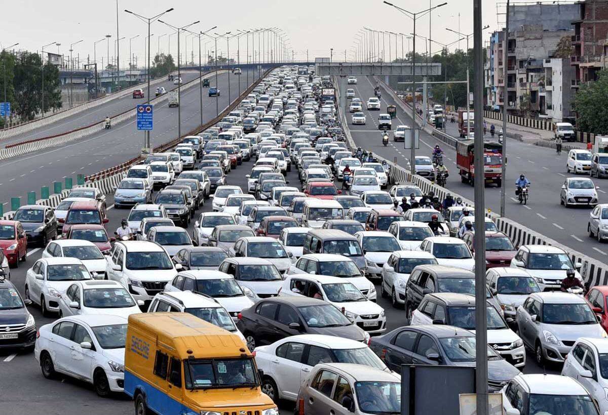 Delhi Traffic Advisory: दिल्ली में 2 दिन निकलेगा मुहर्रम का जुलूस, पुलिस ने जारी की ट्रैफिक एडवाइजरी, इन रास्तों से बचें