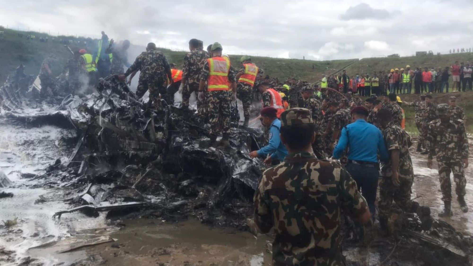 Nepal Plane Crash: नेपाल में ही क्यों होते हैं इतने प्लेन क्रैश... कभी 18, कभी 68, तो कभी 22 लोगों की गई जान, डालें एक नजर बड़े विमान हादसों पर
