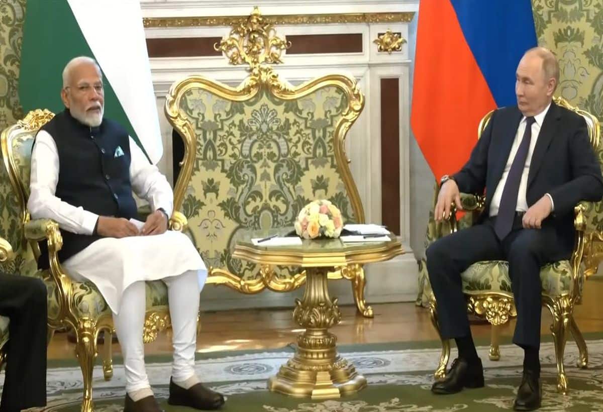 PM Modi Russia Visit: 'युद्ध के मैदान में समाधान संभव नहीं होते', रूसी राष्ट्रपति व्लादिमीर पुतिन से बोले पीएम मोदी