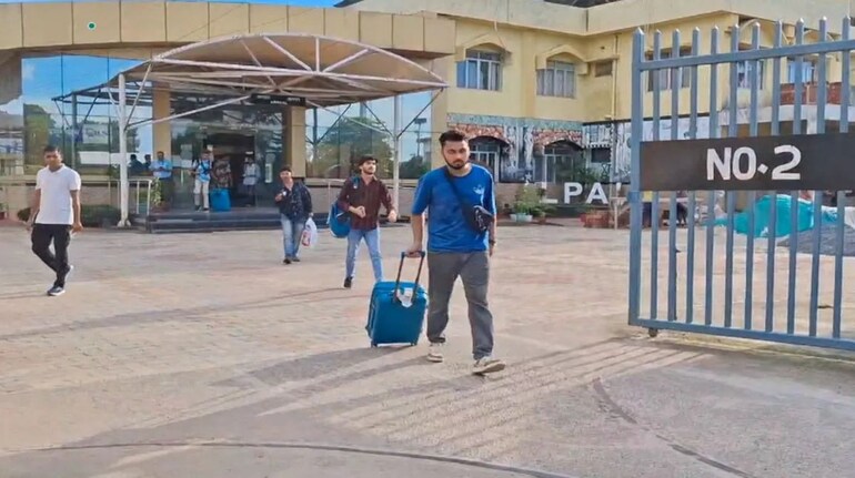 बांग्लादेश में आरक्षण के खिलाफ हिंसा, 105 लोगों की मौत, पूरे देश में लगा कर्फ्यू, भारतीय छात्रों की हुई वतन वापसी