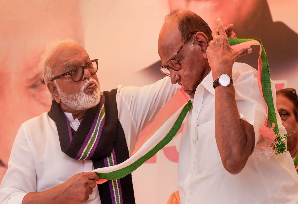 Chhagan Bhujbal: क्या पाला बदलेंगे छगन भुजबल? शरद पवार से मुलाकात के बाद महाराष्ट्र में सियासी हलचल