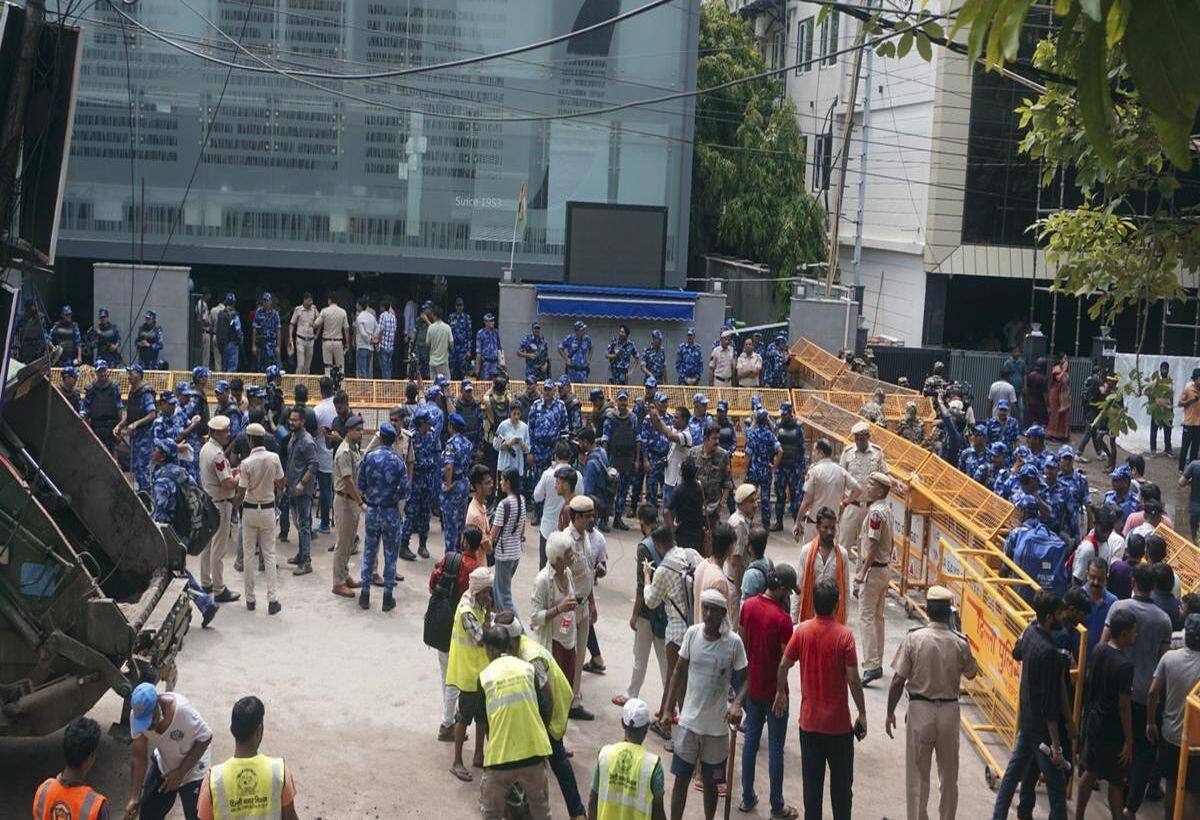 Delhi Coaching Centre Incident: बेसमेंट में बिना परमिशन के चल रही थी लाइब्रेरी, दिल्ली कोचिंग सेंटर ने सभी नियमों का किया उल्लंघन Delhi Coaching Centre Incident: बेसमेंट में बिना परमिशन के चल रही थी लाइब्रेरी, दिल्ली कोचिंग सेंटर ने सभी नियमों का किया उल्लंघन