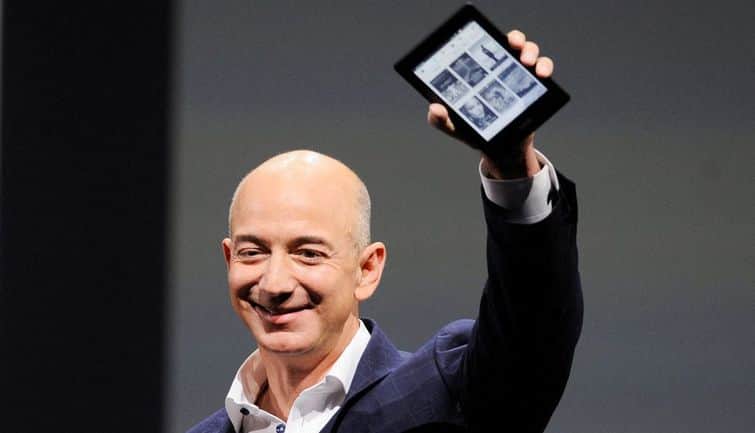 Amazon के बिकेंगे 2.5 करोड़ शेयर, फाउंडर जेफ बेजोस की होगी ₹41,700 करोड़ की कमाई Amazon के बिकेंगे 2.5 करोड़ शेयर, फाउंडर जेफ बेजोस की होगी ₹41,700 करोड़ की कमाई