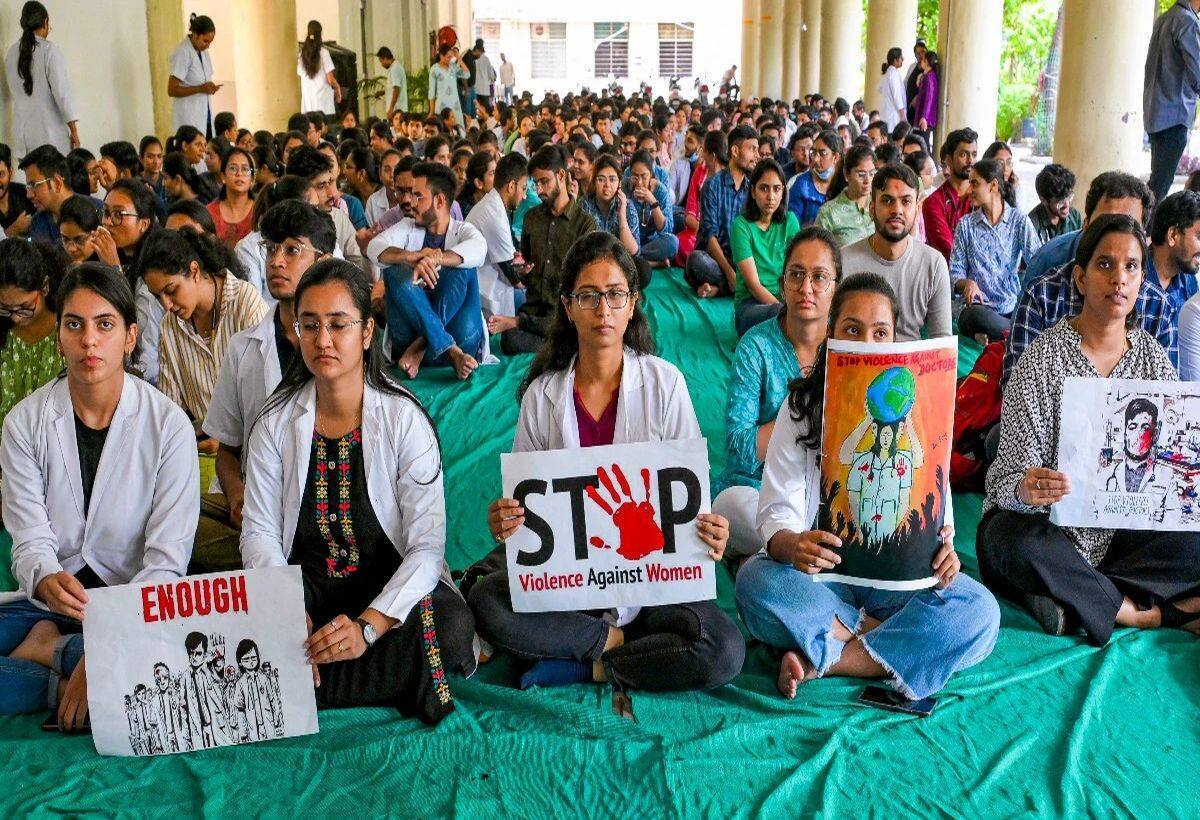 Kolkata Doctor Rape Murder Case: CBI करेगी आरोपी का 'साइको टेस्ट', खुलेंगे कई राज, टीम पहुंची कोलकाता Kolkata Doctor Rape Murder Case: CBI करेगी आरोपी का 'साइको टेस्ट', खुलेंगे कई राज, टीम पहुंची कोलकाता