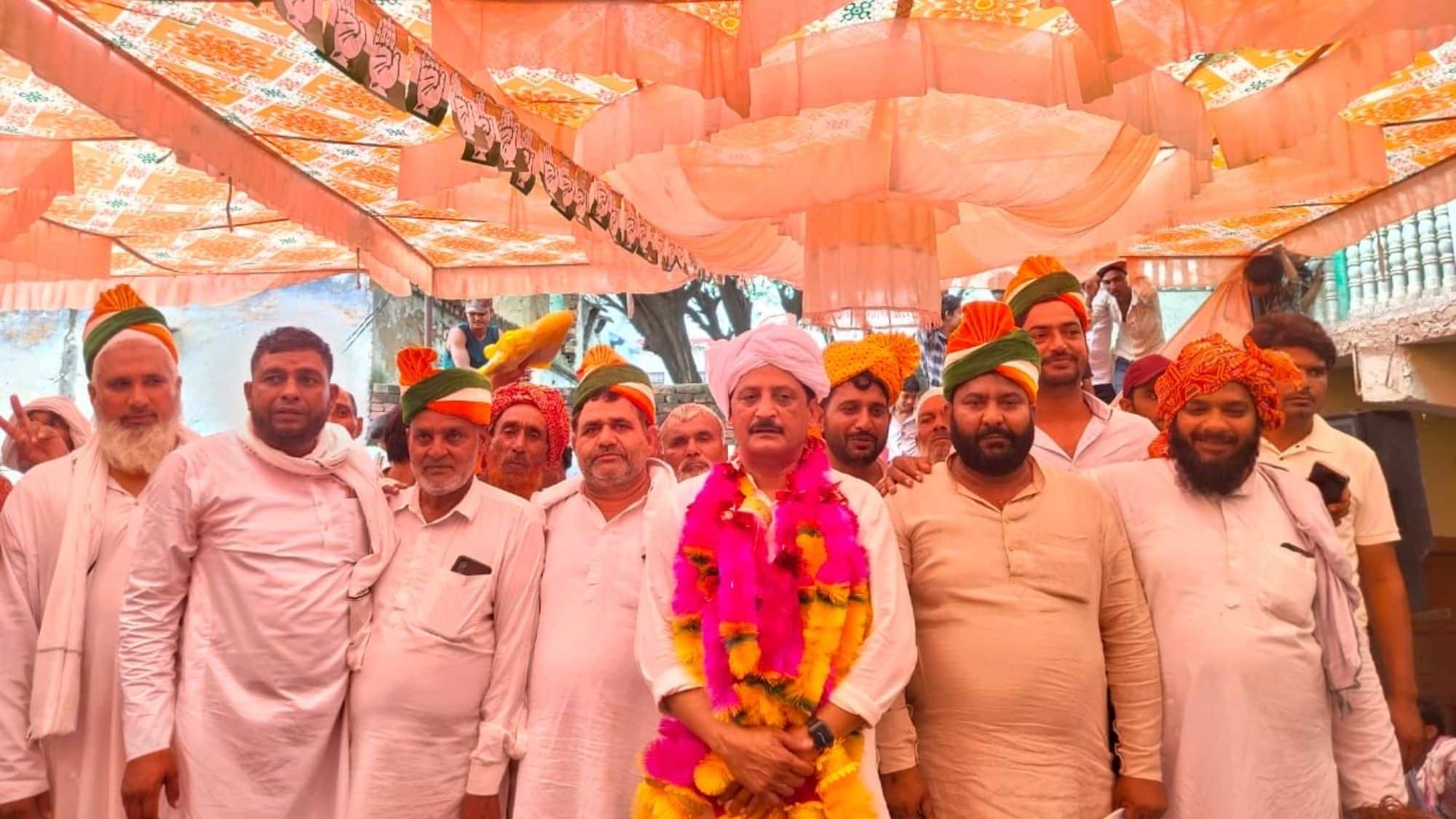 Haryana Assembly Election: 'प्याज की तरह फोड़ देंगे' फिरोजपुर झिरका में धमकी बनी चुनावी नारा Haryana Assembly Election: 'प्याज की तरह फोड़ देंगे' फिरोजपुर झिरका में धमकी बनी चुनावी नारा