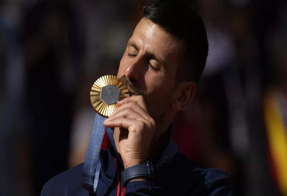 Novak Djokovic: नोवाक जोकोविच ने पेरिस में जीता पहला ओलिंपिक गोल्ड मेडल, फाइनल में अल्कराज को दी मात