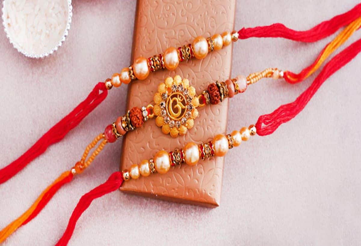 Raksha Bandhan 2024: राखी को कब तक हाथ में बांधे रहना चाहिए? जानिए क्या है उतारने के नियम