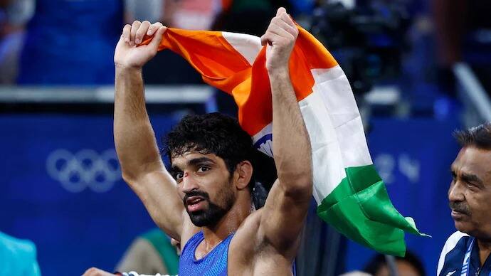 Paris Olympics 2024: नीता अंबानी ने ब्रॉन्ज मेडल जीतने वाले अमन सहरावत को दी बधाई, भारत को दिलाया छठा पदक
