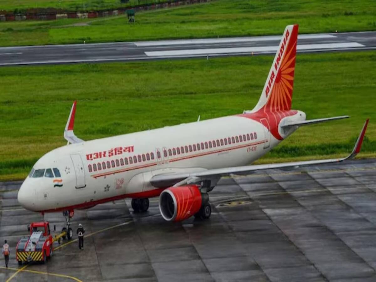 Air India News: नॉन-क्वालिफाईड लोगों ने उड़ाया विमान, डीजीसीए ने ठोक दिया ₹1 करोड़ का जुर्माना Air India News: नॉन-क्वालिफाईड लोगों ने उड़ाया विमान, डीजीसीए ने ठोक दिया ₹1 करोड़ का जुर्माना